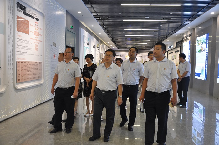 濟南連心物業(yè)有限公司黨支部舉行“不忘初心、牢記使命”主題教育慶“七一”系列活動(dòng)